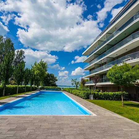 Апартаменты Myflat Coral *